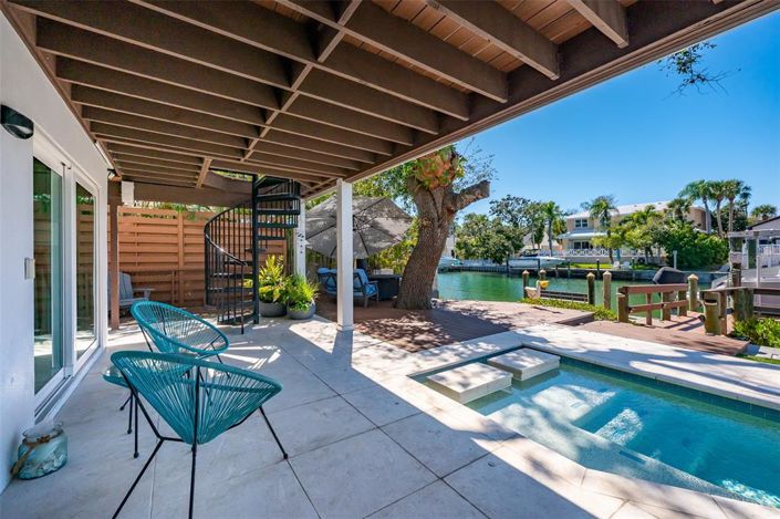 Image No.37-4 Bed Property for sale