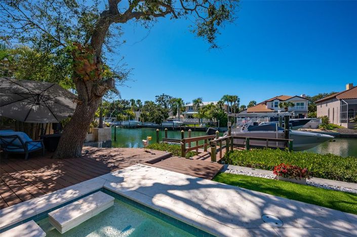 Image No.41-4 Bed Property for sale