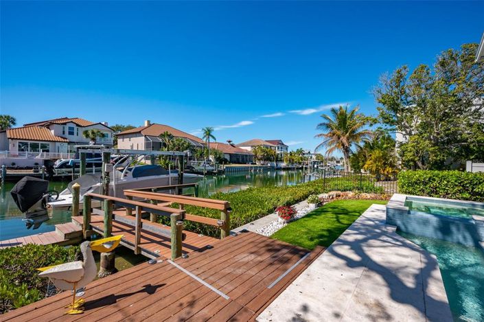 Image No.48-4 Bed Property for sale