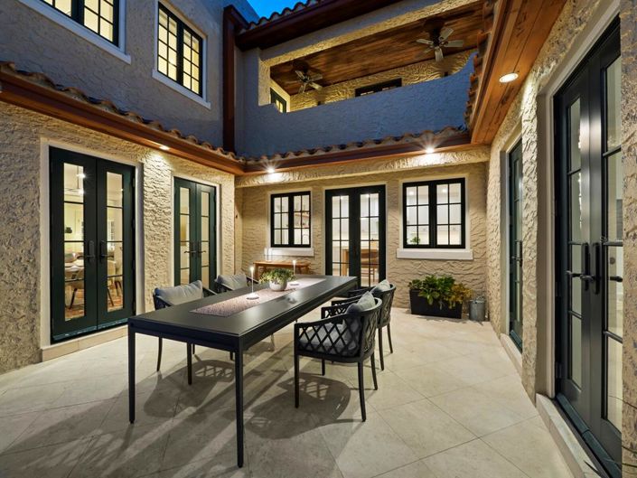 Image No.33-4 Bed Property for sale