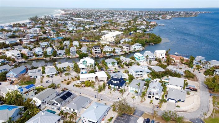 Image No.43-4 Bed Property for sale