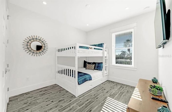 Image No.29-7 Bed Property for sale