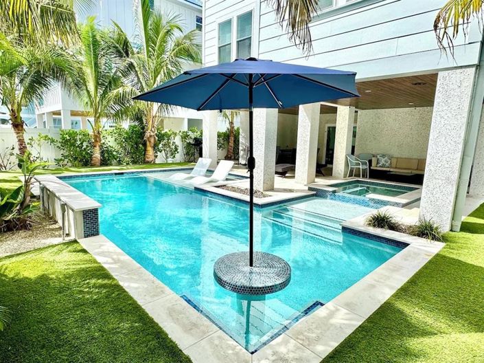 Image No.7-7 Bed Property for sale