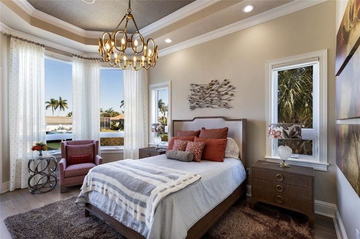 Image No.19-4 Bed Property for sale