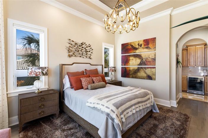 Image No.20-4 Bed Property for sale