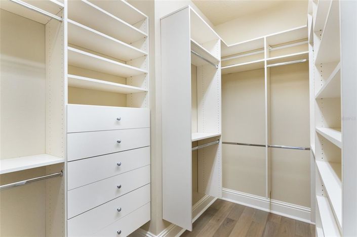 Image No.21-4 Bed Property for sale