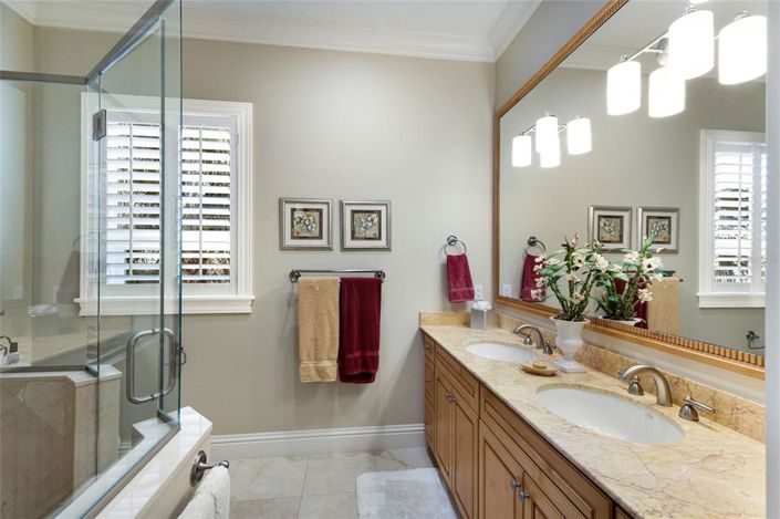 Image No.22-4 Bed Property for sale