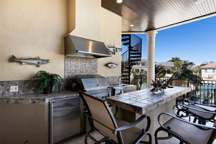 Image No.38-4 Bed Property for sale