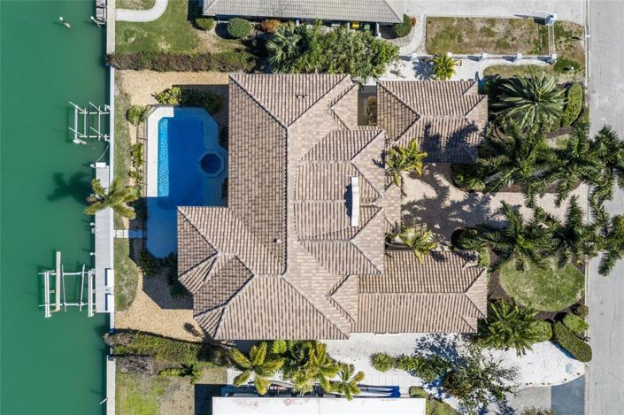 Image No.44-4 Bed Property for sale