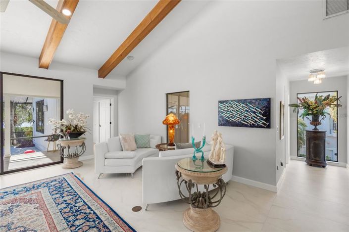 Image No.10-3 Bed Property for sale