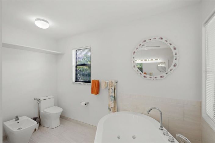 Image No.24-3 Bed Property for sale