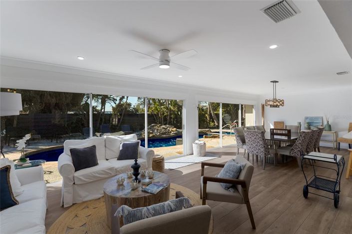 Image No.9-Propriété de 3 chambres à vendre à Holmes Beach