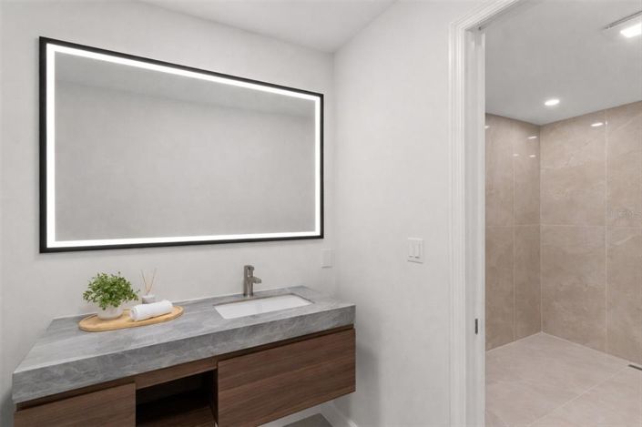 Image No.17-3 Bed Property for sale