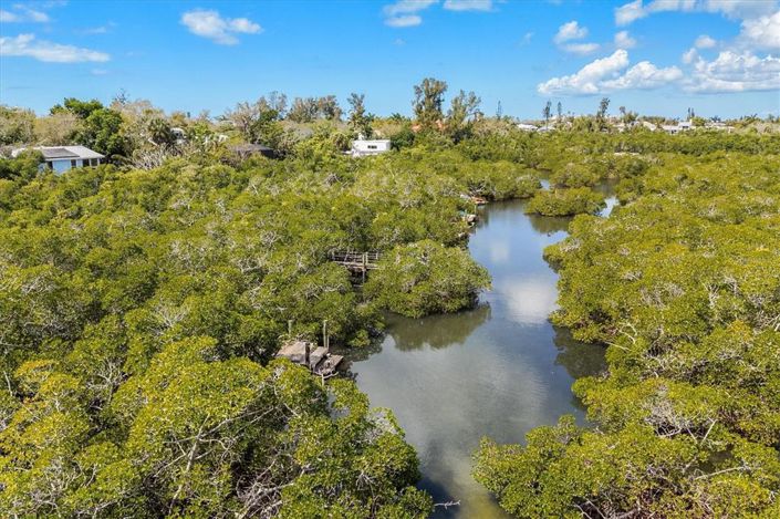 Image No.32-3 Bed Property for sale