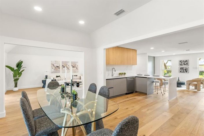 Image No.7-3 Bed Property for sale