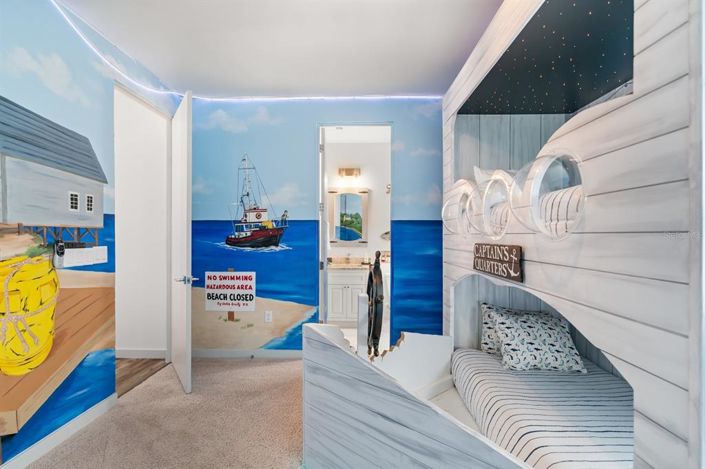 Image No.22-6 Bed Property for sale