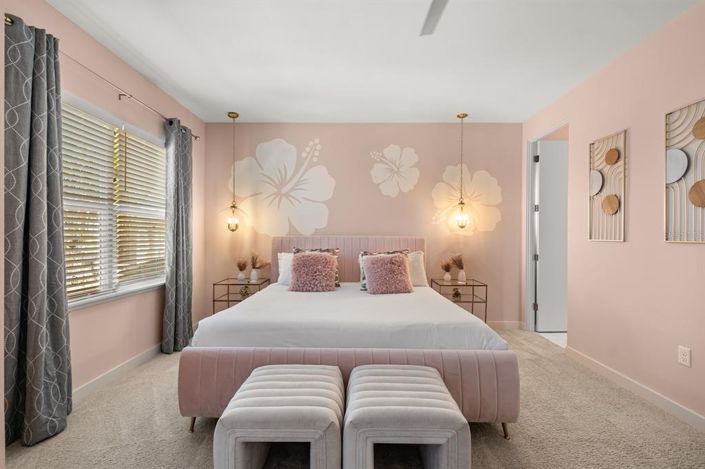 Image No.28-6 Bed Property for sale