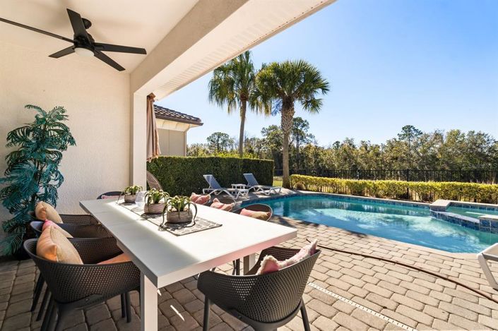 Image No.43-6 Bed Property for sale