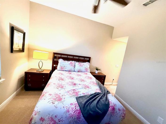 Image No.8-3 Bed Townhouse for sale