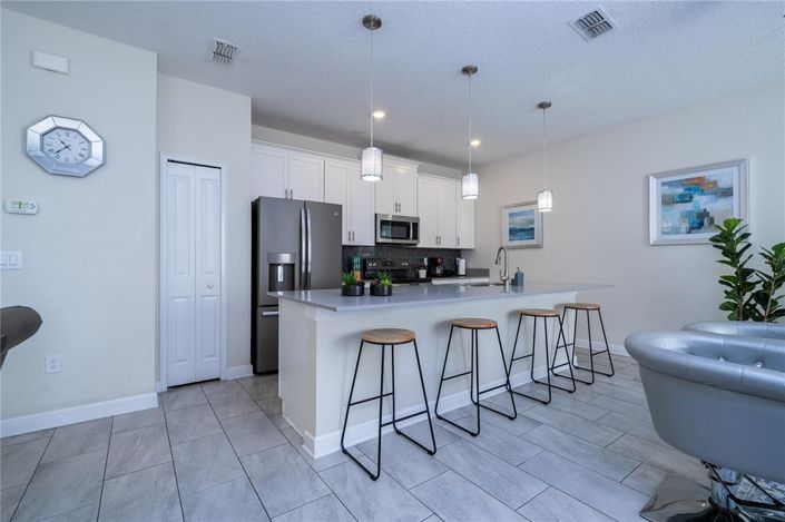 Image No.28-4 Bed Townhouse for sale