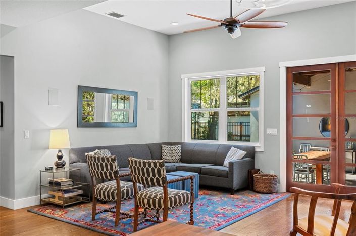 Image No.21-5 Bed Property for sale