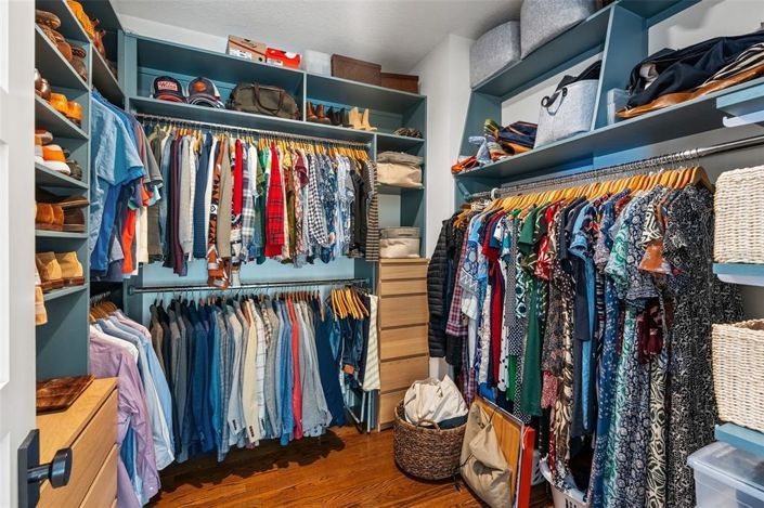 Image No.28-5 Bed Property for sale