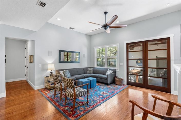 Image No.29-5 Bed Property for sale