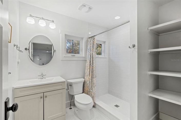 Image No.52-5 Bed Property for sale