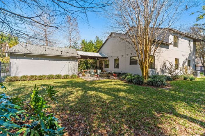 Image No.57-5 Bed Property for sale