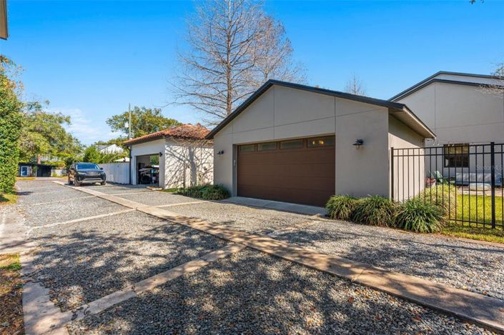 Image No.59-5 Bed Property for sale