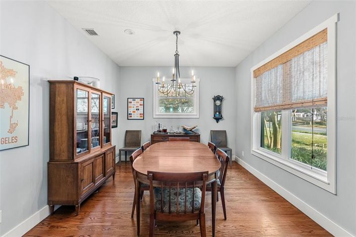 Image No.9-5 Bed Property for sale