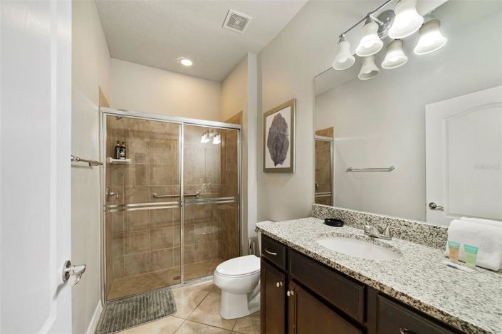 Image No.13-5 Bed Townhouse for sale