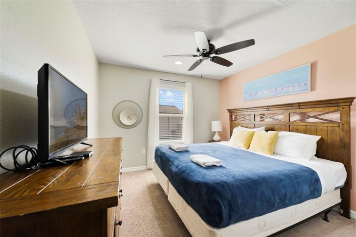 Image No.18-5 Bed Townhouse for sale