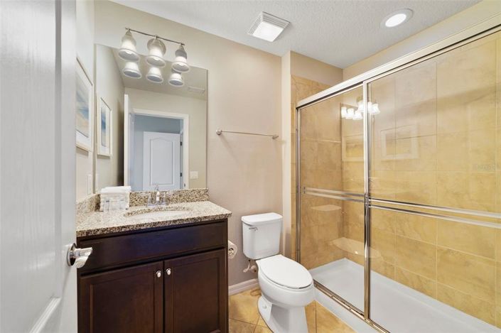 Image No.19-5 Bed Townhouse for sale