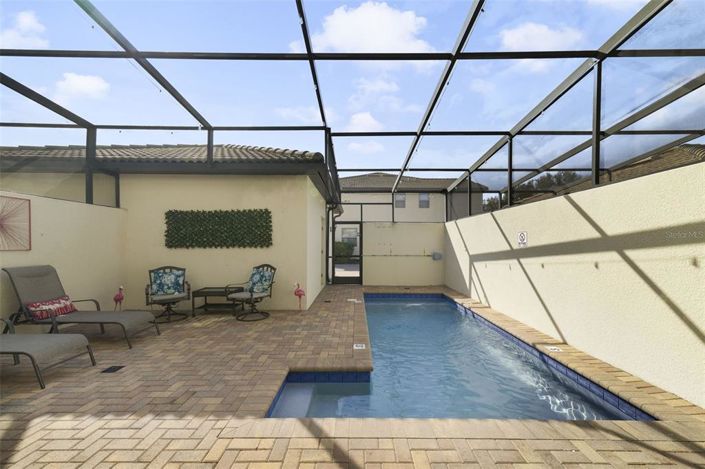 Image No.2-5 Bed Townhouse for sale