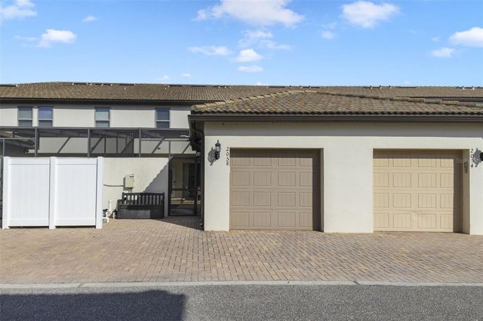 Image No.27-5 Bed Townhouse for sale