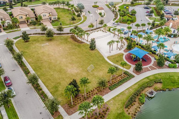 Image No.30-5 Bed Townhouse for sale