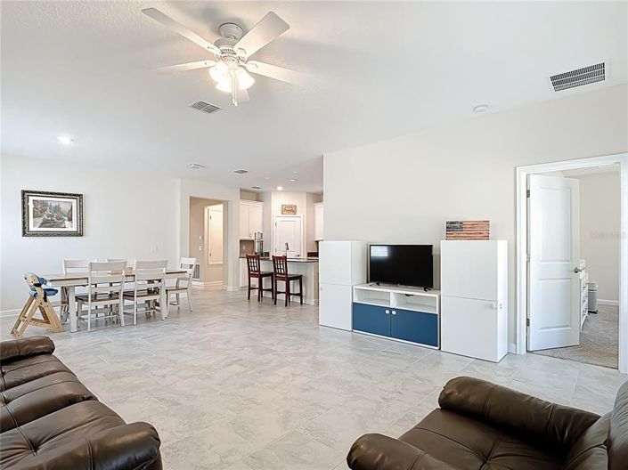 Image No.14-Propriété de 4 chambres à vendre à Kissimmee