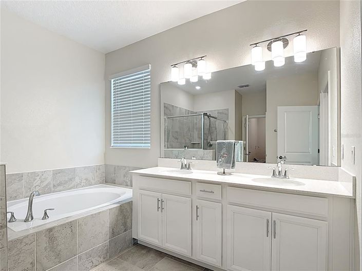 Image No.17-Propriété de 4 chambres à vendre à Kissimmee