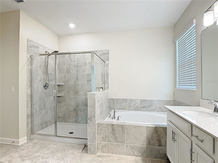 Image No.18-Propriété de 4 chambres à vendre à Kissimmee