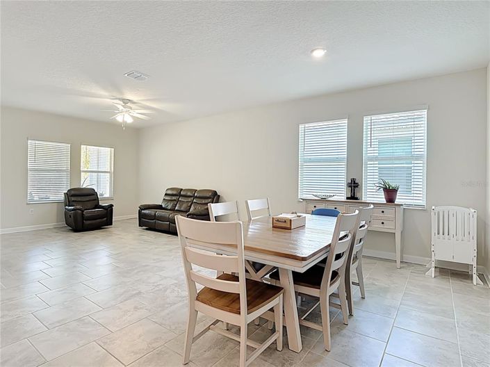 Image No.9-Propriété de 4 chambres à vendre à Kissimmee