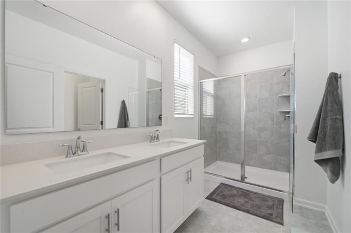 Image No.24-4 Bed Property for sale