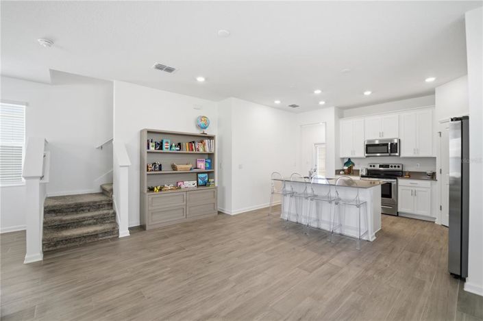 Image No.6-4 Bed Property for sale