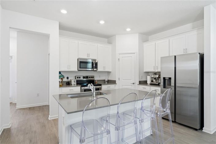 Image No.7-4 Bed Property for sale