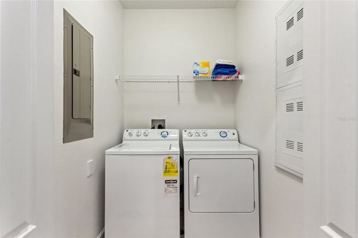 Image No.19-5 Bed Townhouse for sale