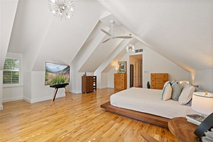 Image No.30-4 Bed Property for sale