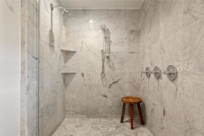 Image No.35-4 Bed Property for sale