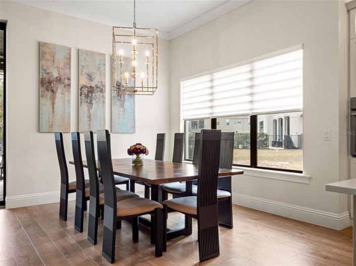 Image No.19-7 Bed Property for sale