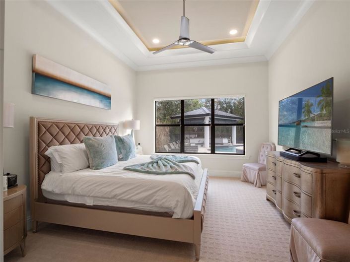 Image No.24-7 Bed Property for sale