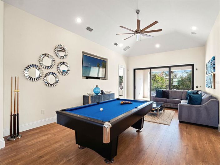 Image No.29-7 Bed Property for sale